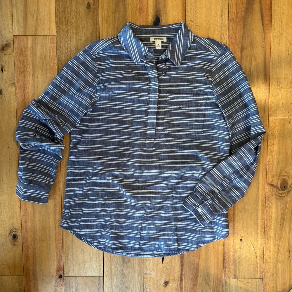 Goodthreads women’s‎ size XS stripped half button down